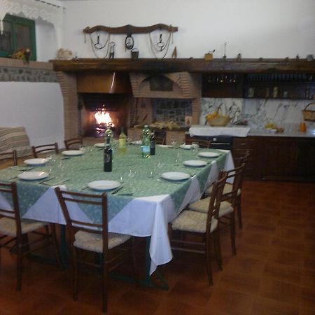 Agriturismo Il Selvello Le Versegge ภายนอก รูปภาพ